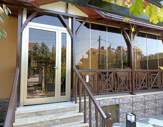 aluminum joinery